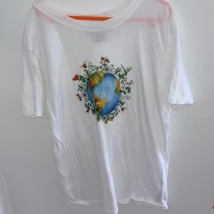 Forever 21 with purpose earth world shirt. Size 13/14 girls